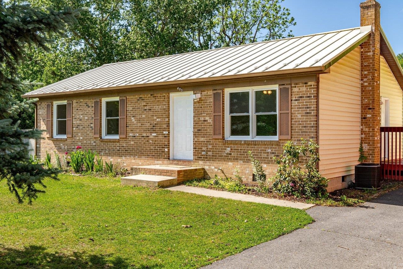 605 13th Street Grottoes, VA 24441 - Photo 1 of 45