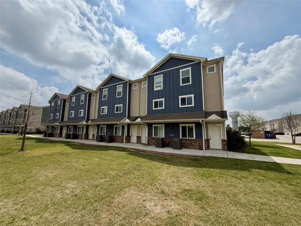 $1,595 | 21155 Gosling Road, Unit 27D, Spring, TX 77388
