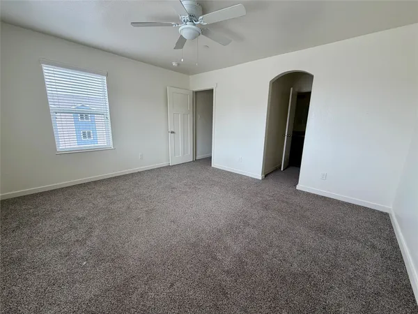 $1,595 | 21155 Gosling Road, Unit 27D, Spring, TX 77388