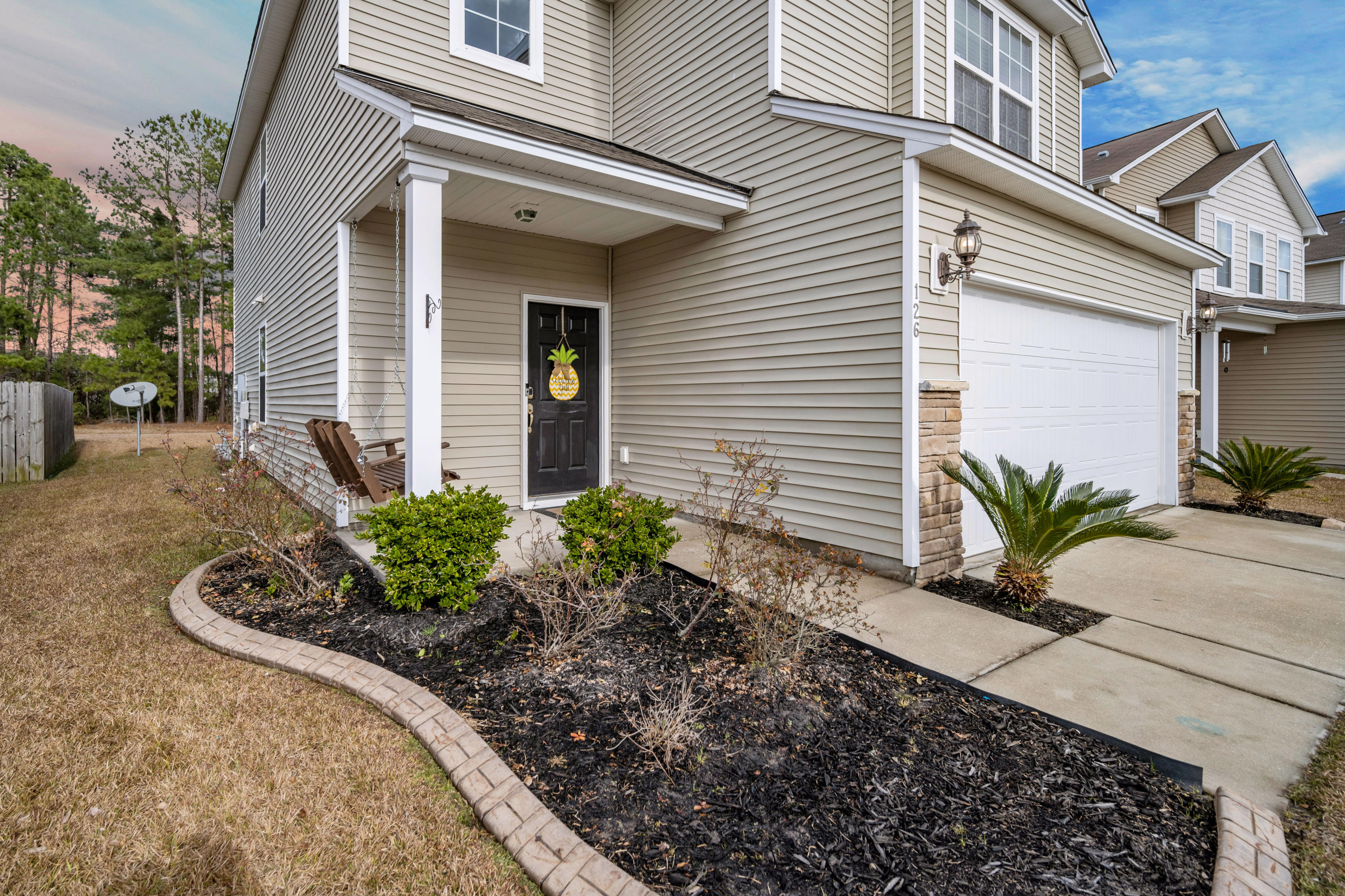 126 Brookhaven Road Summerville, SC 29486 - Photo 4 of 49 LANDSCAPING