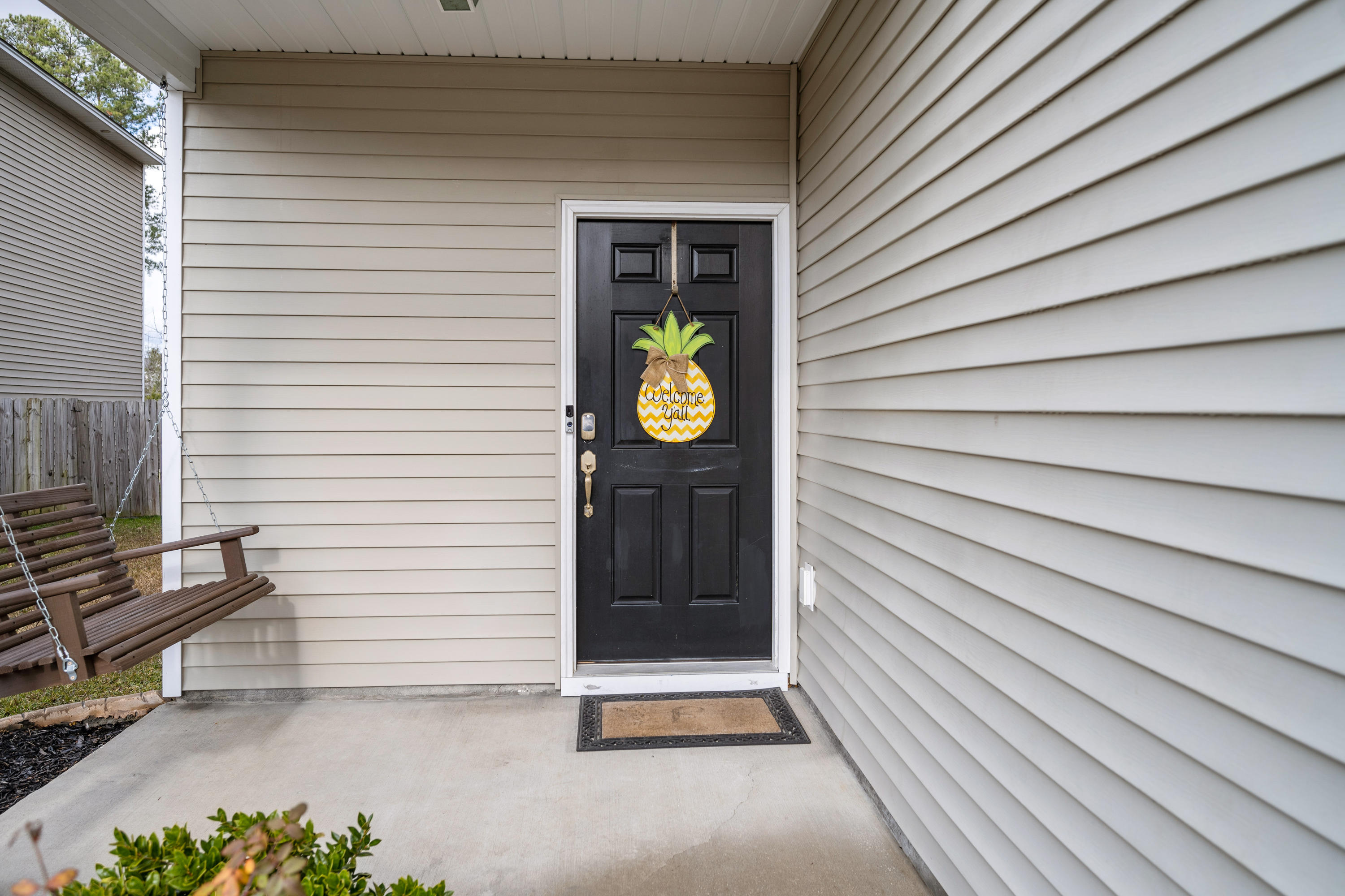 126 Brookhaven Road Summerville, SC 29486 - Photo 5 of 49 FRONT PATIO