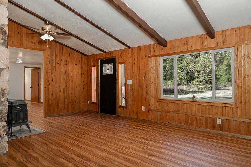 520 Tetherow Road Williams, OR 97544 - Photo 23 of 44 3