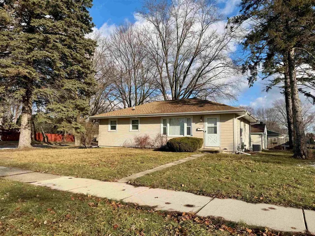 $249,900 | 1934 Liberty Lane, Janesville, WI 53545