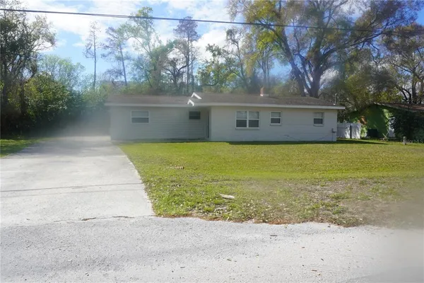 $2,000 | 5014 Garden Lane, Tampa, FL 33610