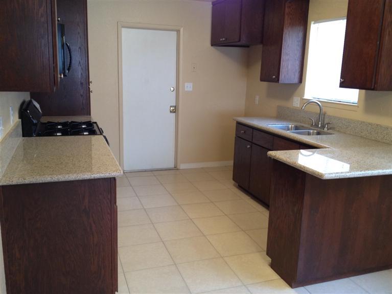40322 Robert Road Cutler, CA 93615 - Photo 6 of 30 Gallery Image 6
