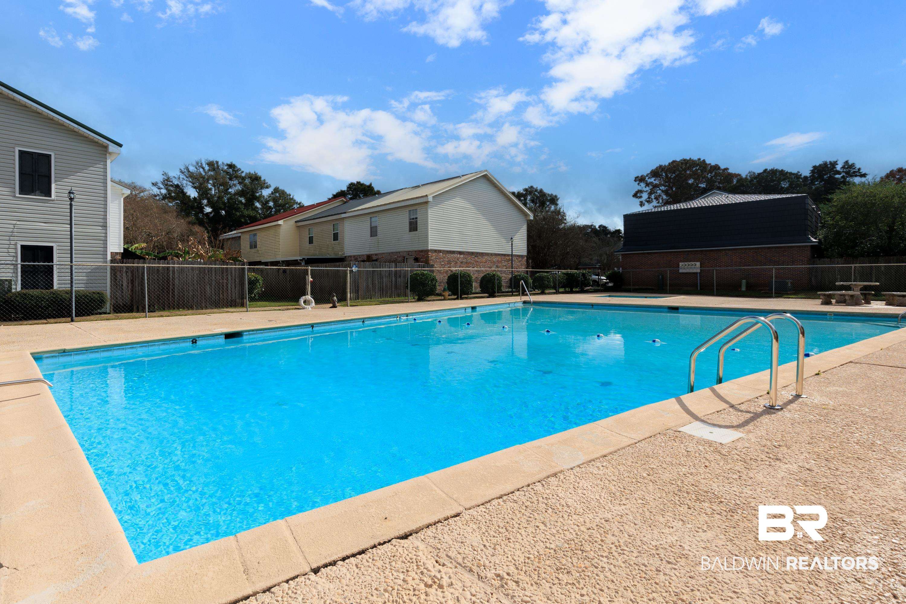 4017 Cottage Hill Road, Unit 38 Mobile, AL 36609 - Photo 2 of 13