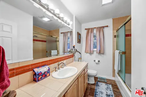 $1,195,000 | 10205 Fairgrove Avenue, Tujunga, CA 91042