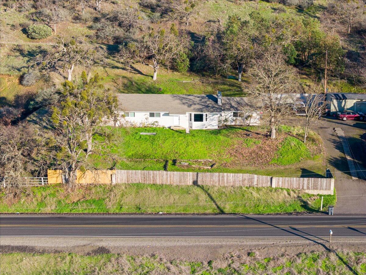 5942 Foothill Road Central Point, OR 97502 - Photo 35 of 37 35-DJI_20260116153932_0039_D