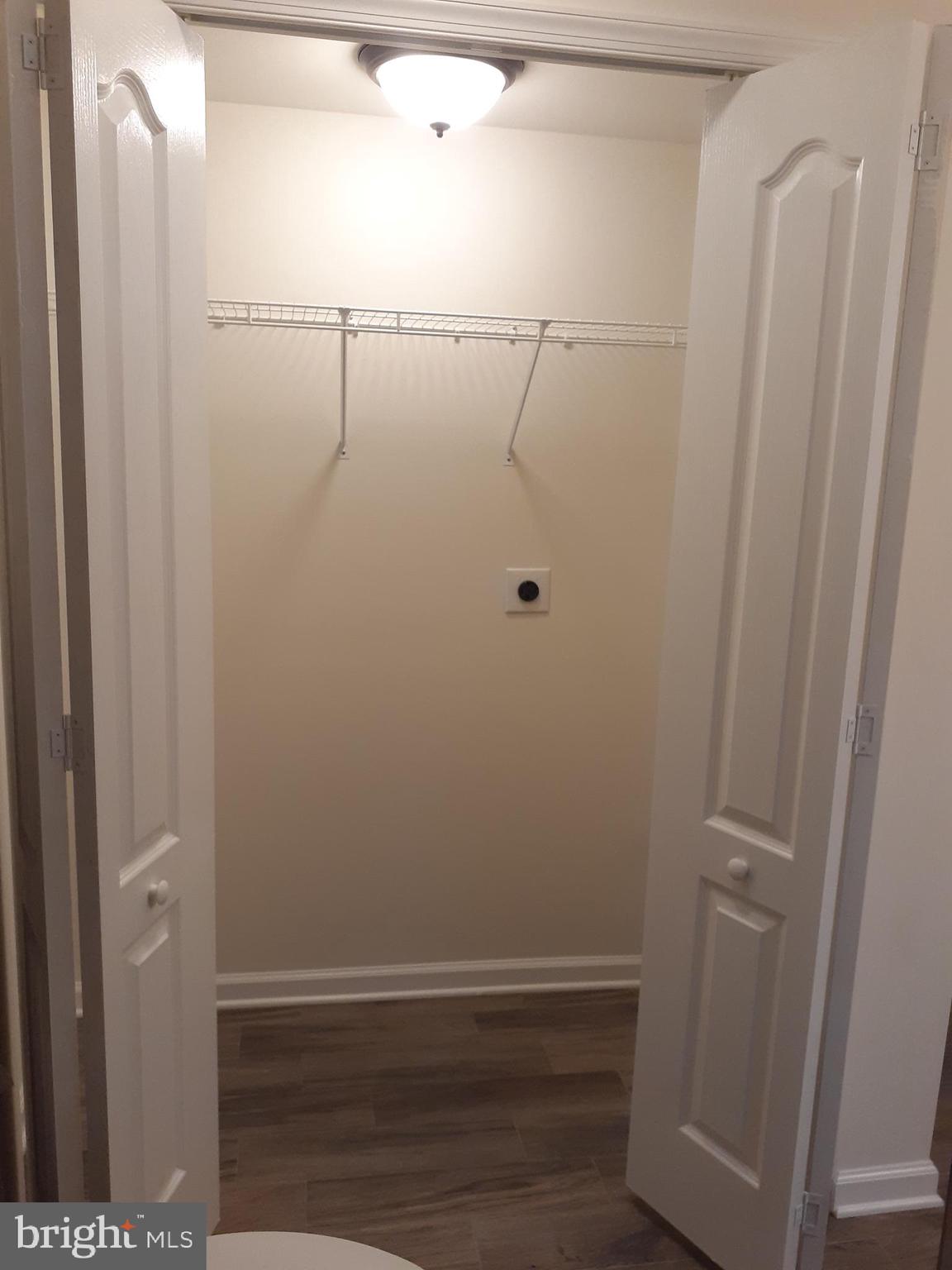 28 Inlet Road Levittown, PA 19057 - Photo 11 of 25 Gallery Image 11