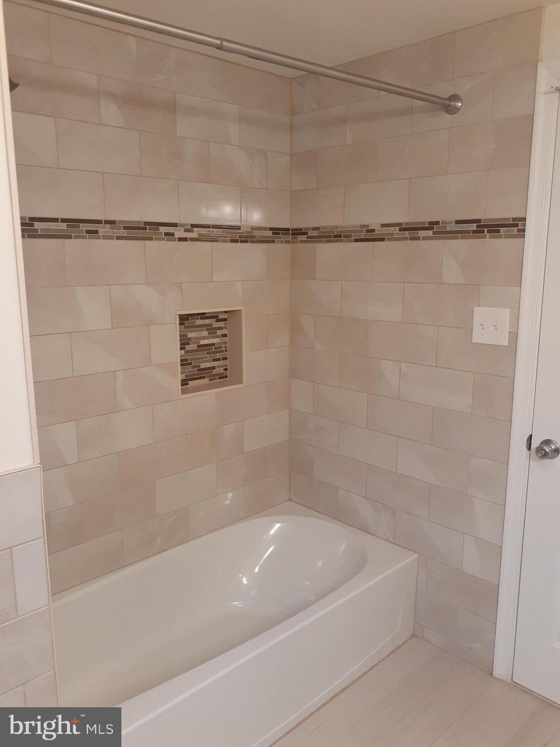 28 Inlet Road Levittown, PA 19057 - Photo 14 of 25 Gallery Image 14