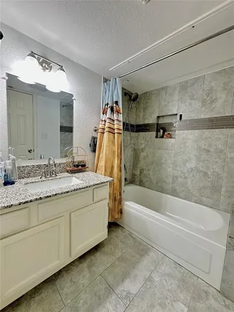 $295,000 | 213 Cimarron Trail, Unit 1, Irving, TX 75063