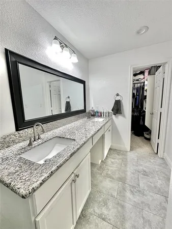 $295,000 | 213 Cimarron Trail, Unit 1, Irving, TX 75063