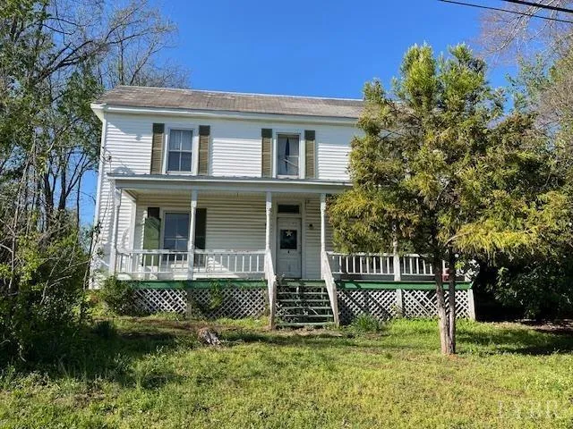 $75,000 | 201 Charlotte Avenue, Phenix, VA 23959