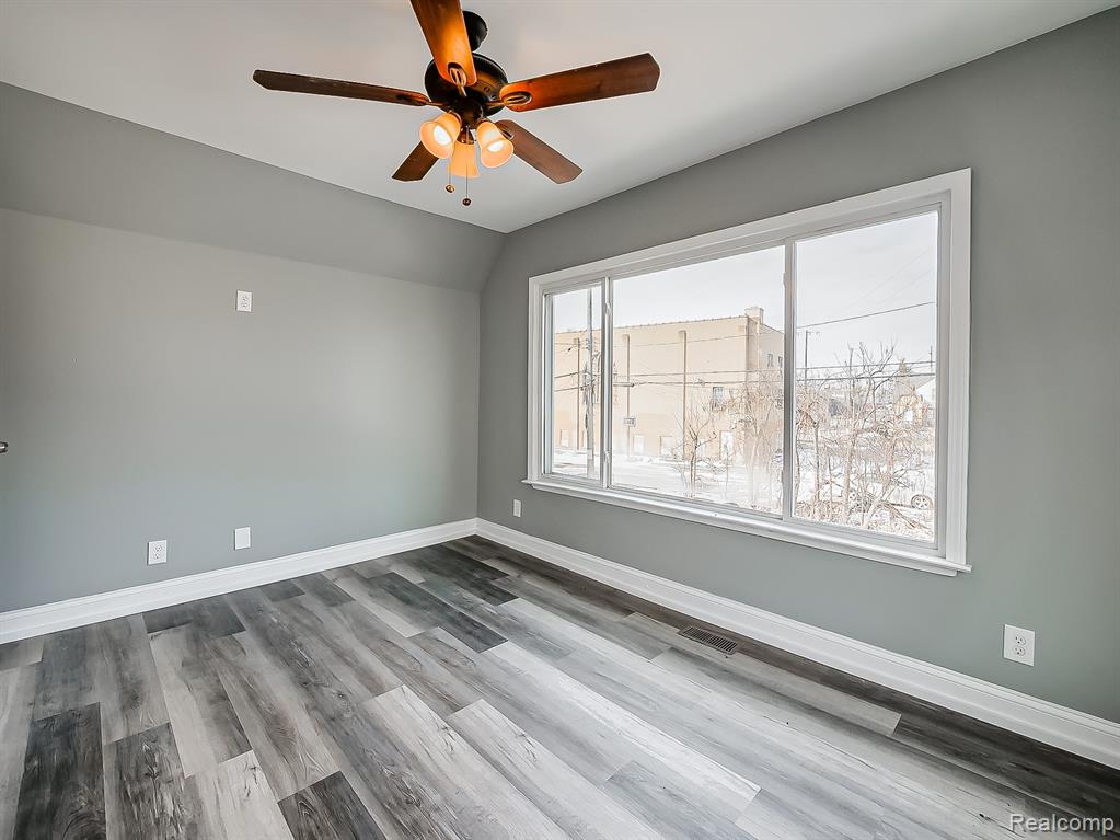 13 Mohawk Road Pontiac, MI 48341 - Photo 11 of 24