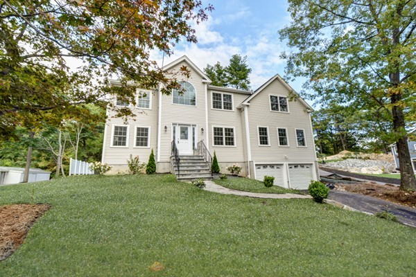 154 Bailey Street Canton, MA 02021 - Photo 4 of 30 Gallery Image 4