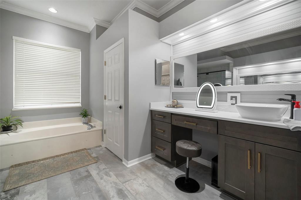 2903 Manor Ridge Place Valrico, FL 33596 - Photo 35 of 72 Gallery Image 35