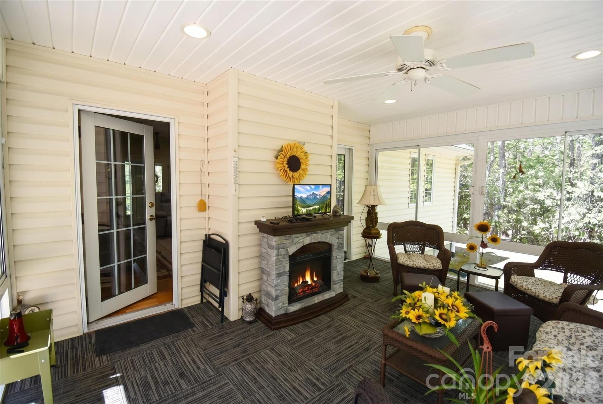 548 Thunder Road Brevard, NC 28712 - Photo 8 of 47