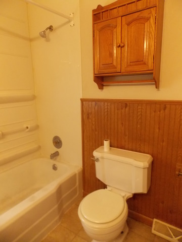 3431 Randolph Street Lansing, IL 60438 - Photo 9 of 19