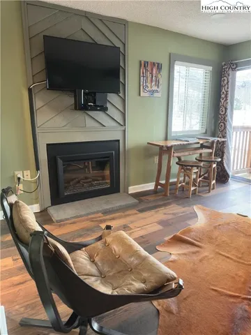 $164,000 | 110 Sugar Ski Drive, Unit 10702, Sugar Mountain, NC 28604