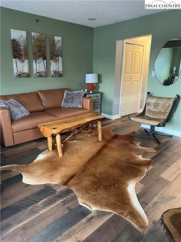 $164,000 | 110 Sugar Ski Drive, Unit 10702, Sugar Mountain, NC 28604