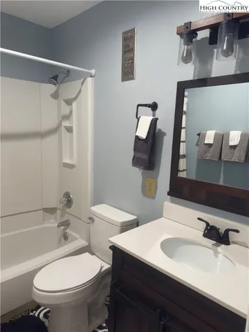 $164,000 | 110 Sugar Ski Drive, Unit 10702, Sugar Mountain, NC 28604