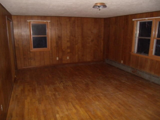 53992 Rudy Road Dowagiac, MI 49047 - Photo 8 of 23 Bedroom4