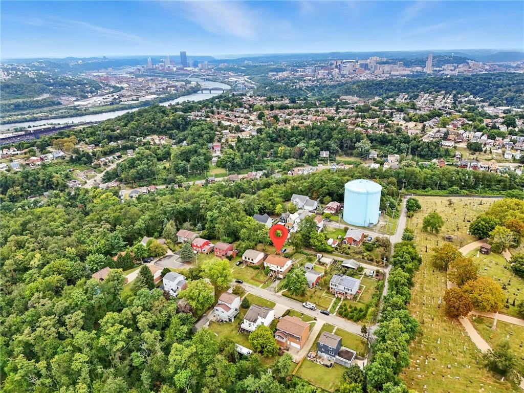 553 Indus Street Pittsburgh, PA 15207 - Photo 41 of 41 an aerial view of multiple house