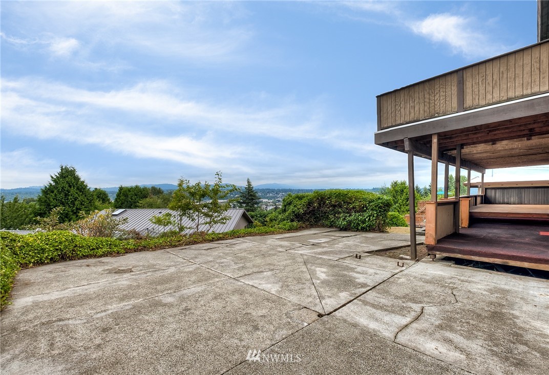 516 Northwest 4th Place Renton, WA 98057 - Photo 22 of 25