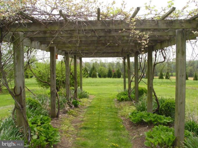 15300 Manor Road Monkton, MD 21111 - Photo 6 of 30 Garden