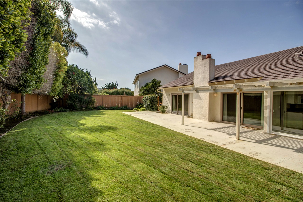 3915 Via Reposo Rancho Santa Fe, CA 92091 - Photo 3 of 23 Gallery Image 3