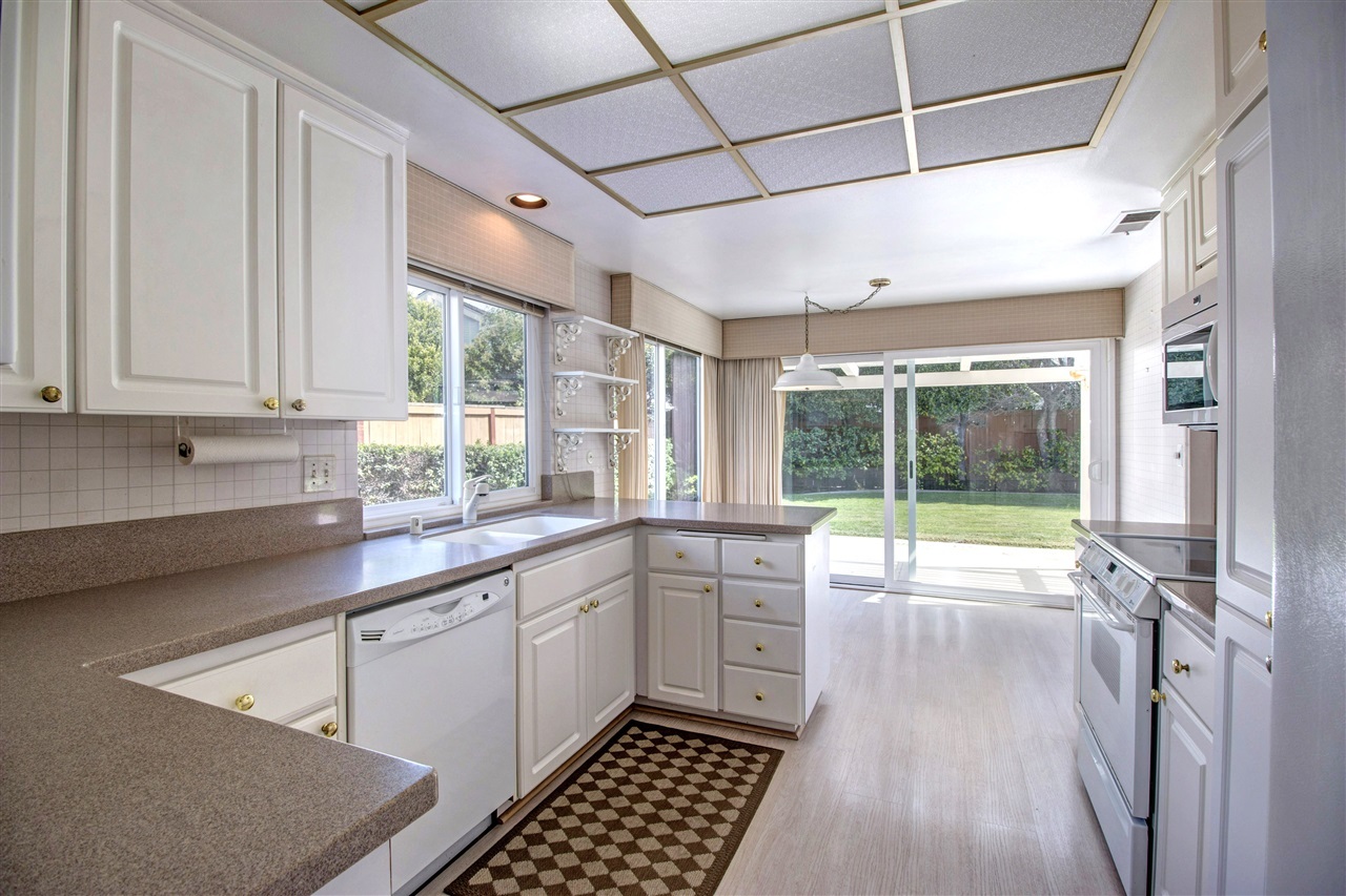 3915 Via Reposo Rancho Santa Fe, CA 92091 - Photo 5 of 23 Gallery Image 5