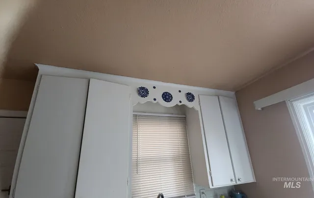 $205,000 | 705 North 2nd Street, Nyssa, OR 97913