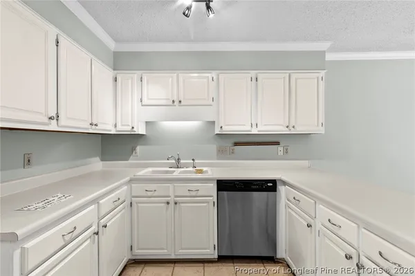 $1,895 | 2944 Wedgeview Drive, Fayetteville, NC 28306