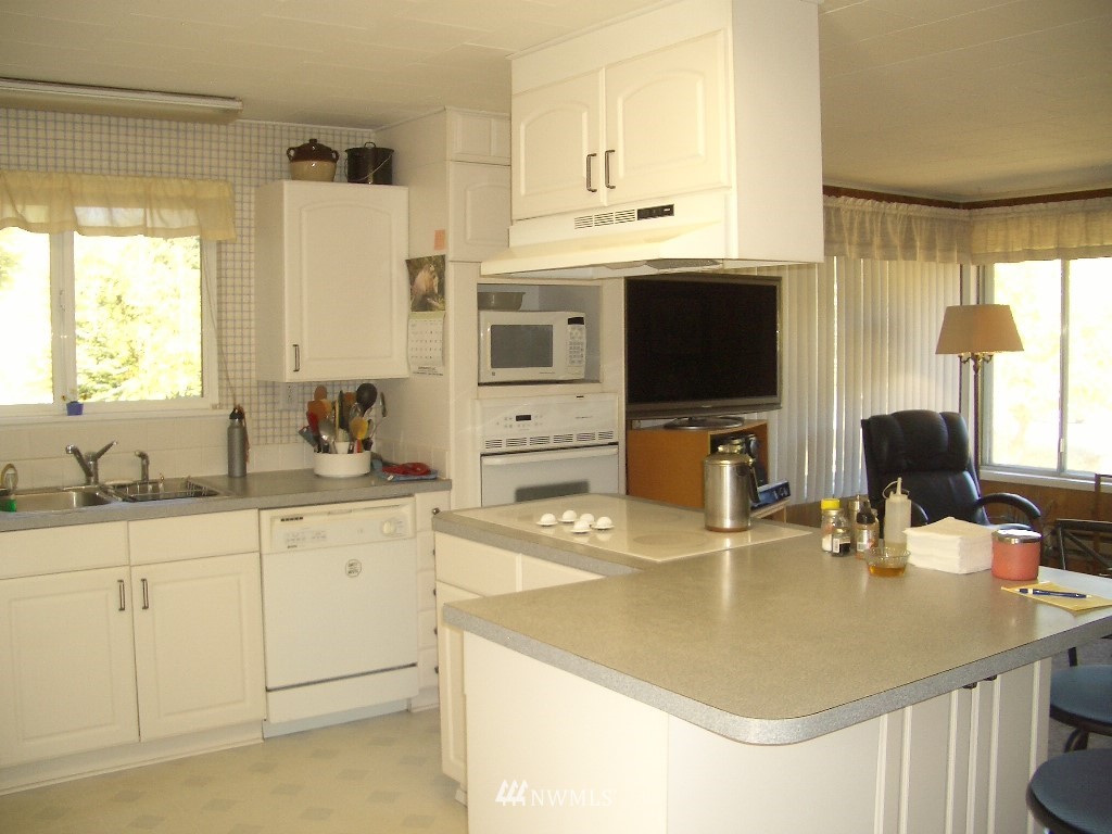 41 East Lighthouse Road Shelton, WA 98584 - Photo 2 of 25 Gallery Image 2