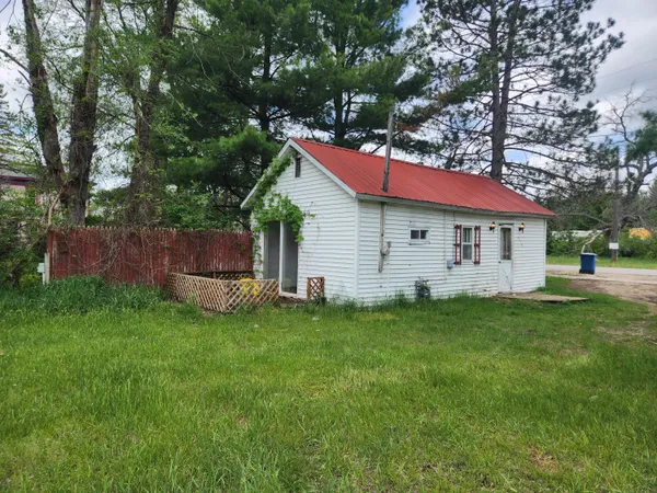 $42,900 | 575 8th Street, Baldwin, MI 49304