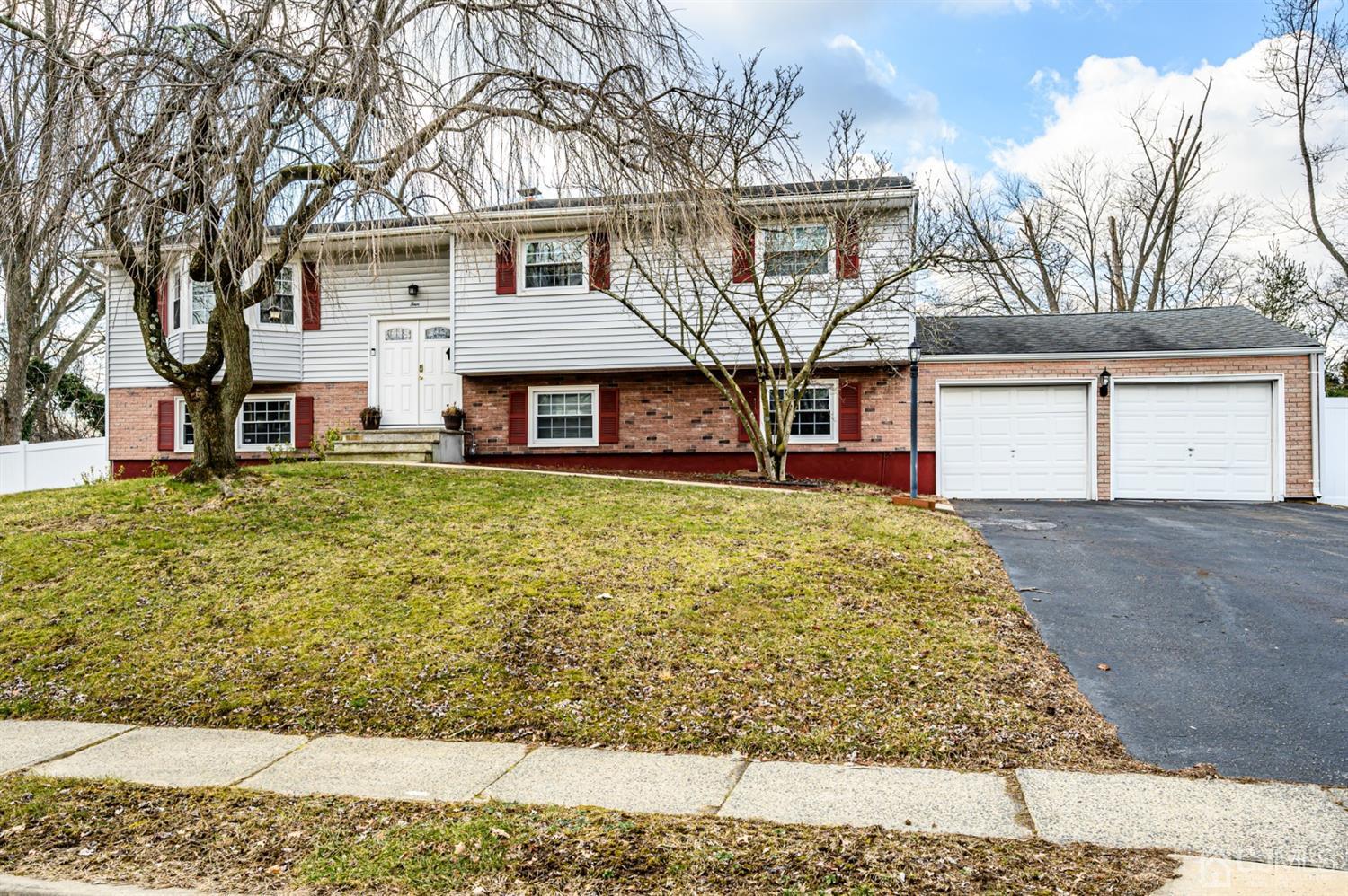4 University Road East Brunswick, NJ 08816 - Photo 1 of 44 Gallery Image 1