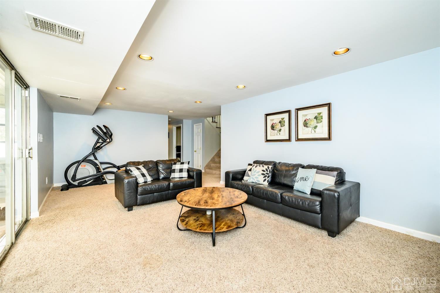 4 University Road East Brunswick, NJ 08816 - Photo 6 of 44 Gallery Image 6