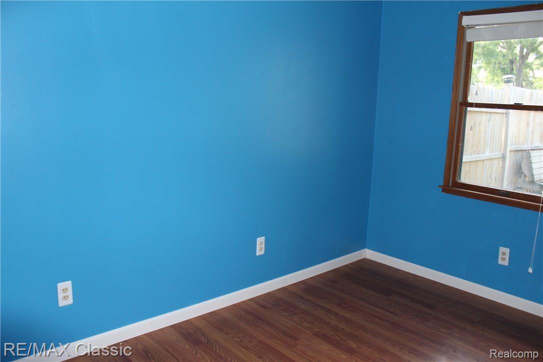 9128 Forest Road Whitmore Lake, MI 48189 - Photo 14 of 20 IMG_2107.JPG