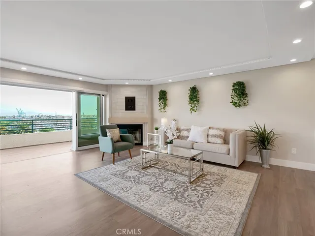 $649,000 | 2222 South Mesa Street, Unit 14, San Pedro, CA 90731