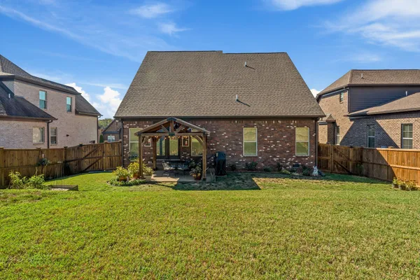 $569,900 | 759 Rolling Creek Drive, Mount Juliet, TN 37122