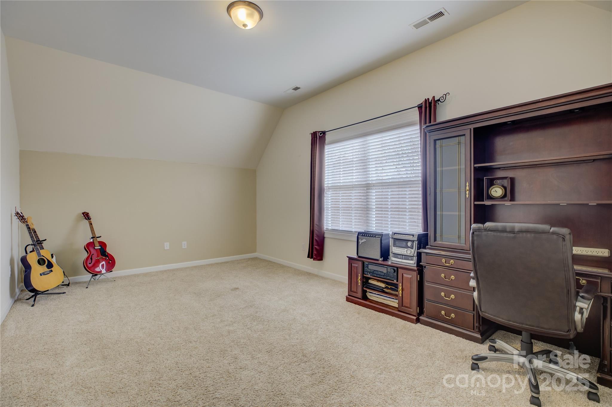 16645 Turtle Point Road Charlotte, NC 28278 - Photo 28 of 48 a livingroom with window