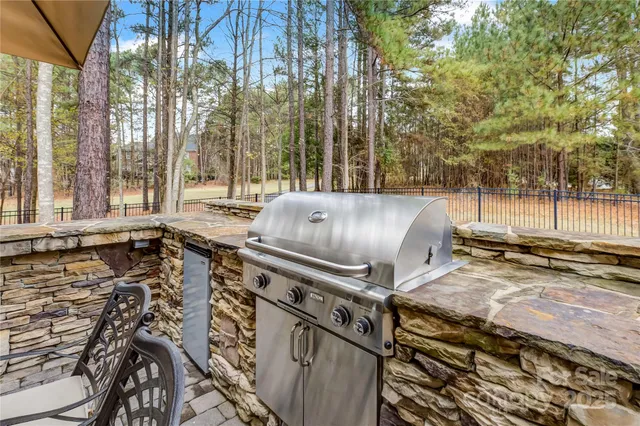 $645,000 | 16645 Turtle Point Road, Charlotte, NC 28278