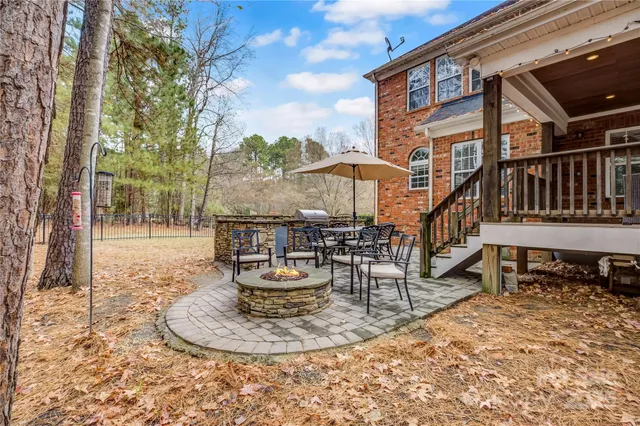 $645,000 | 16645 Turtle Point Road, Charlotte, NC 28278