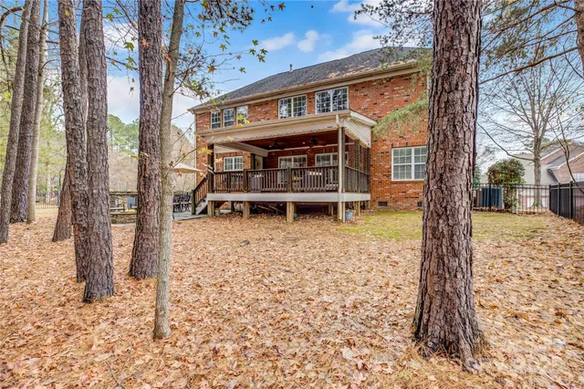 $645,000 | 16645 Turtle Point Road, Charlotte, NC 28278
