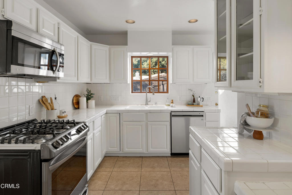 3624 Canyon Crest Road Altadena, CA 91001 - Photo 23 of 57 SSR_3624CanyonCrest_022_FLEXMLS