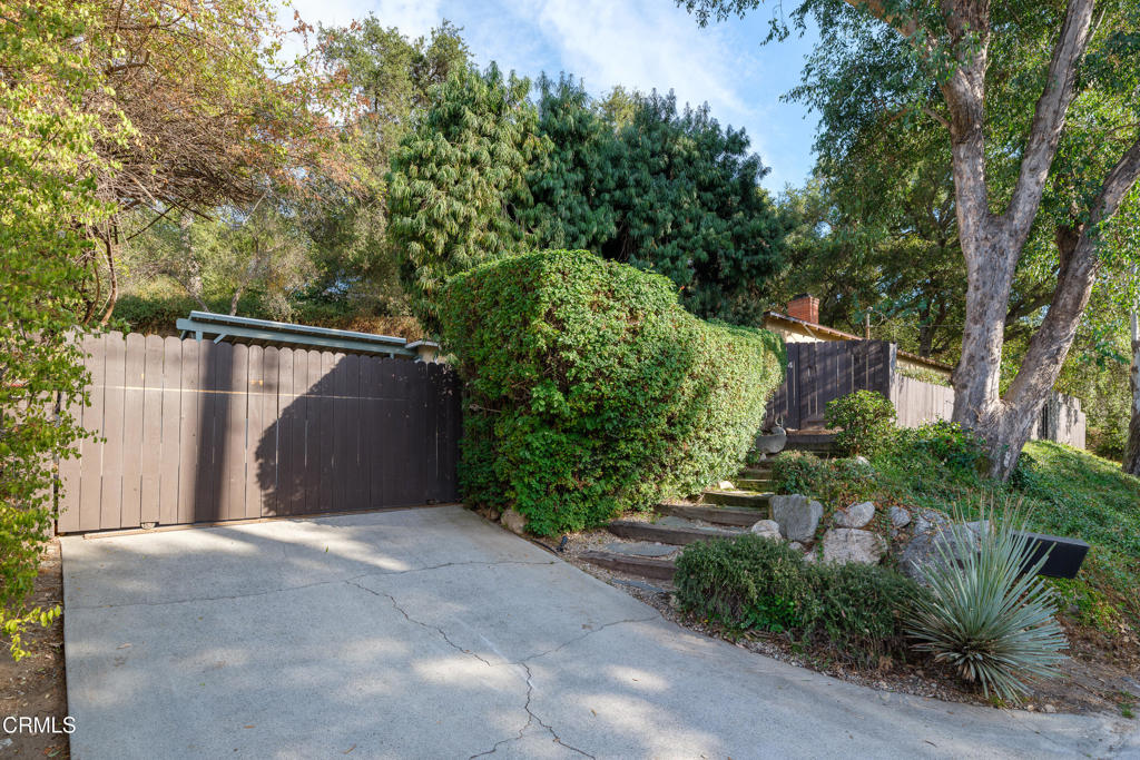 3624 Canyon Crest Road Altadena, CA 91001 - Photo 3 of 57 SSR_3624CanyonCrest_002_FLEXMLS