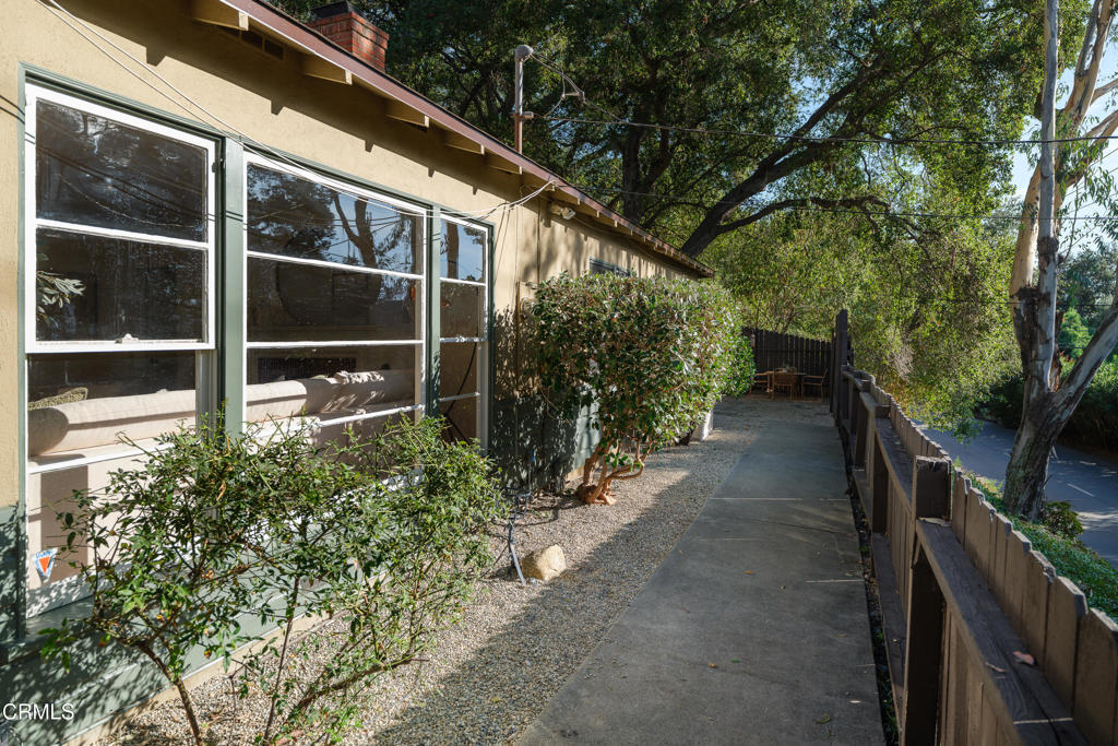 3624 Canyon Crest Road Altadena, CA 91001 - Photo 46 of 57 a backyard of a house with lots of green space