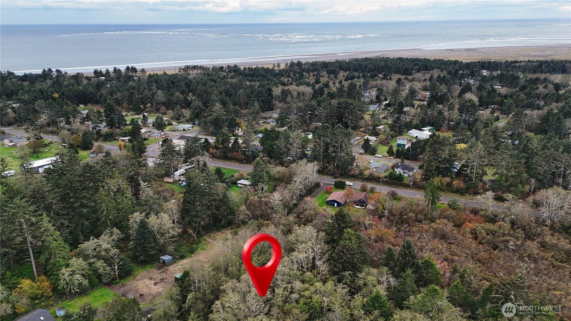 0 Wa-105 Grayland, WA 98547 - Photo 15 of 17 a view of a city with ocean