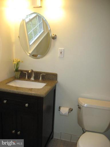 8409 Wagon Wheel Road Alexandria, VA 22309 - Photo 3 of 30 Bath #1