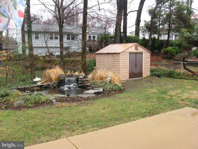 8409 Wagon Wheel Road Alexandria, VA 22309 - Photo 21 of 30 Shed